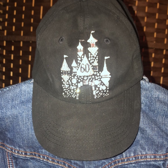 Disneyland Resorts Adult Hat - Disneyland 60th Anniversary Celebration - Black - Picture 13 of 15